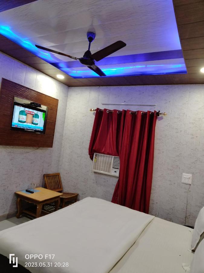 Hotel Diamond Palace Chandīgarh Dış mekan fotoğraf